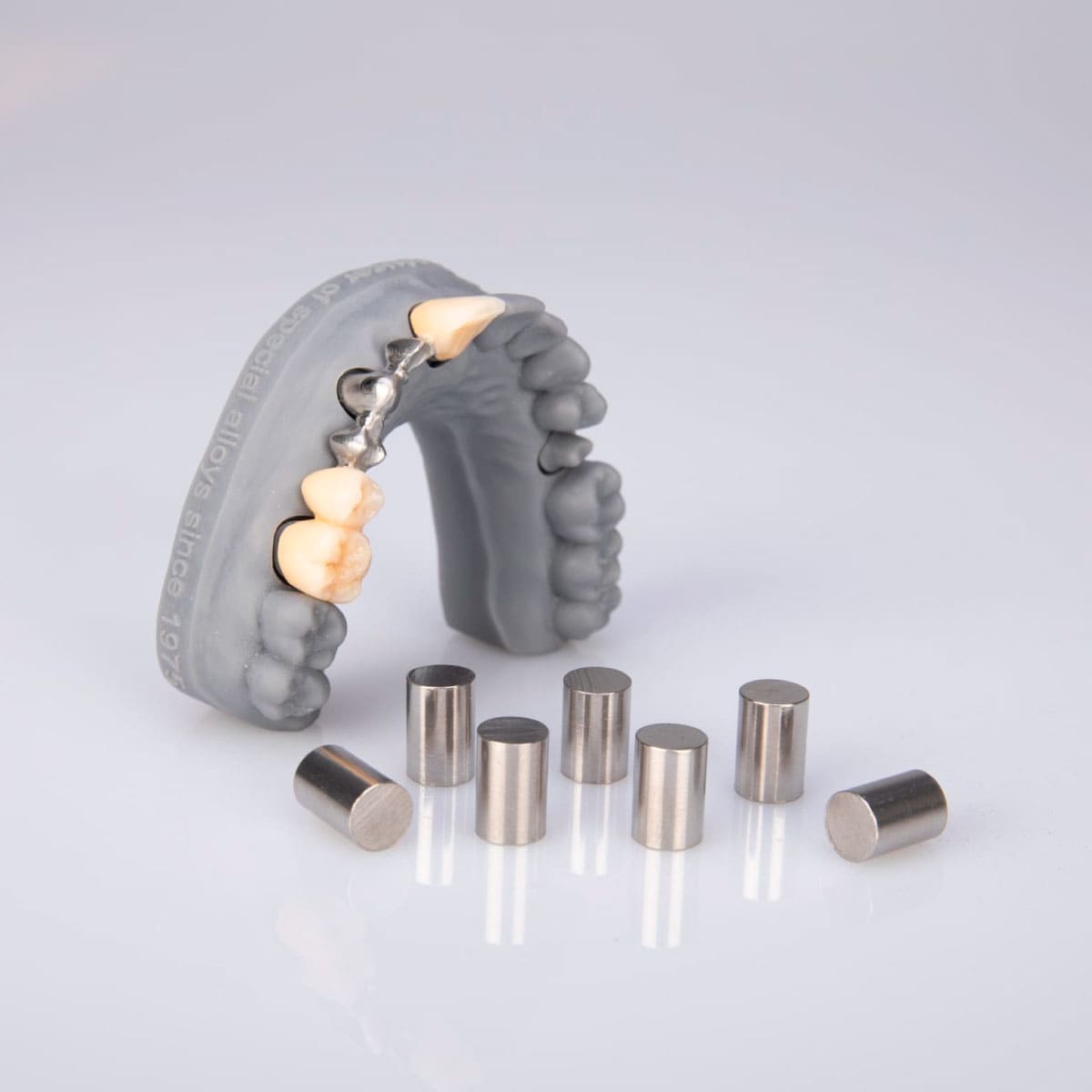 Magnum Ceramic CO - Co-Cr ceramic alloy